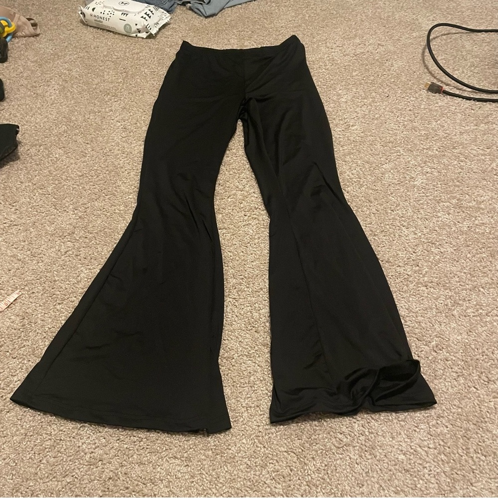 BNWT flare leggings